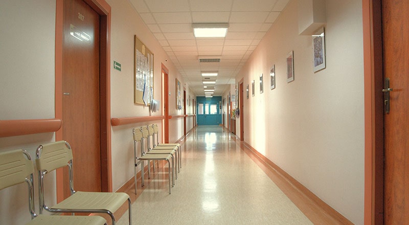 коридор поликлиники