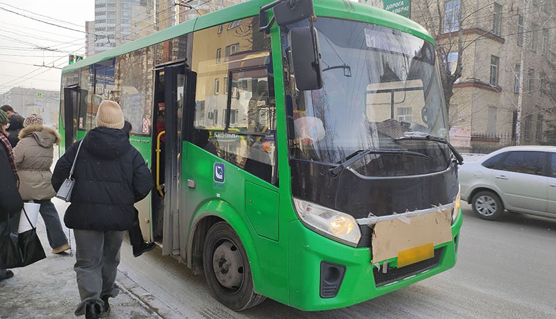 автобус общественный транспорт