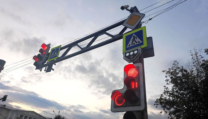 красный сигнал светофора