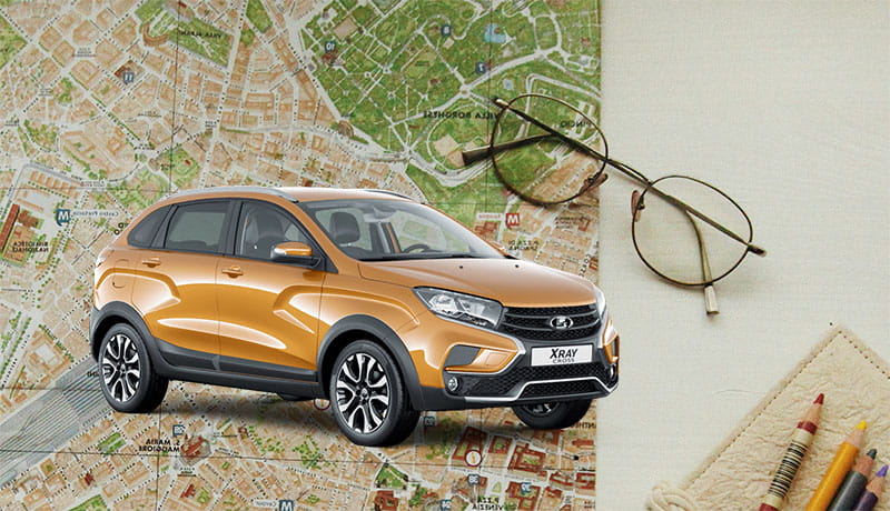 машина, карта и очки