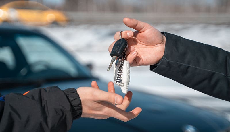 передача ключей при продаже автомобиля