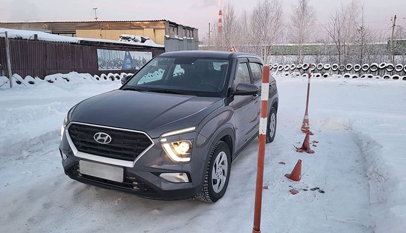 автомобиль на автодроме
