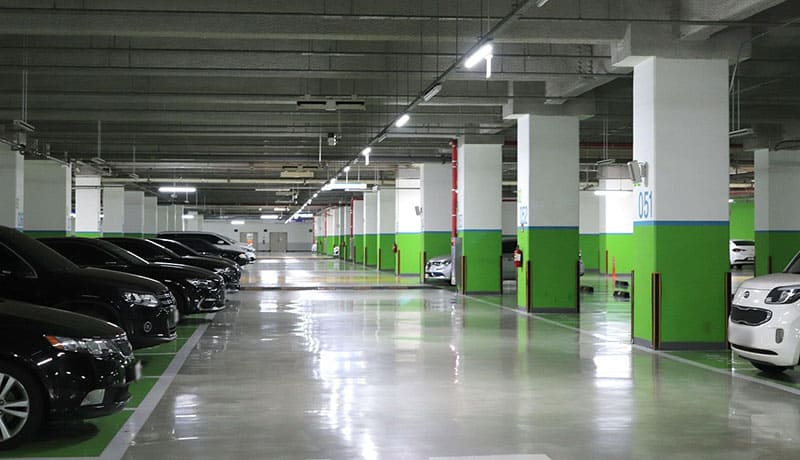 крытая автомобильная парковка