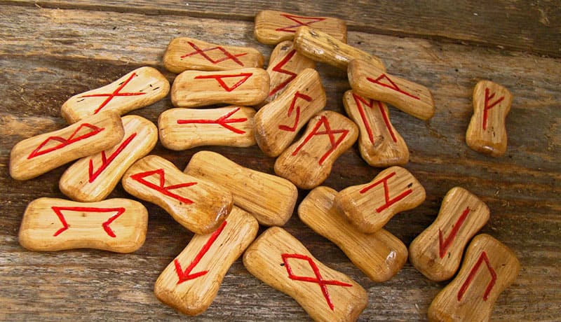 языческие руны