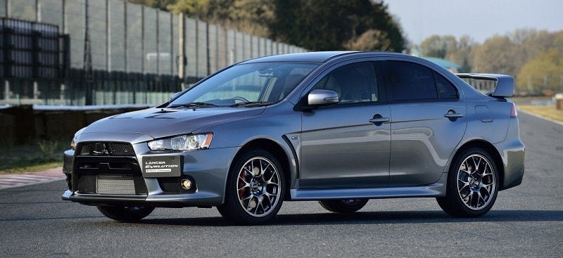 1 300+ фото Mitsubishi Lancer