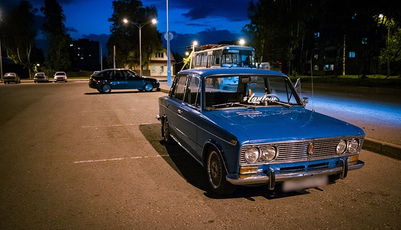 Фото по запросу Старый автомобиль