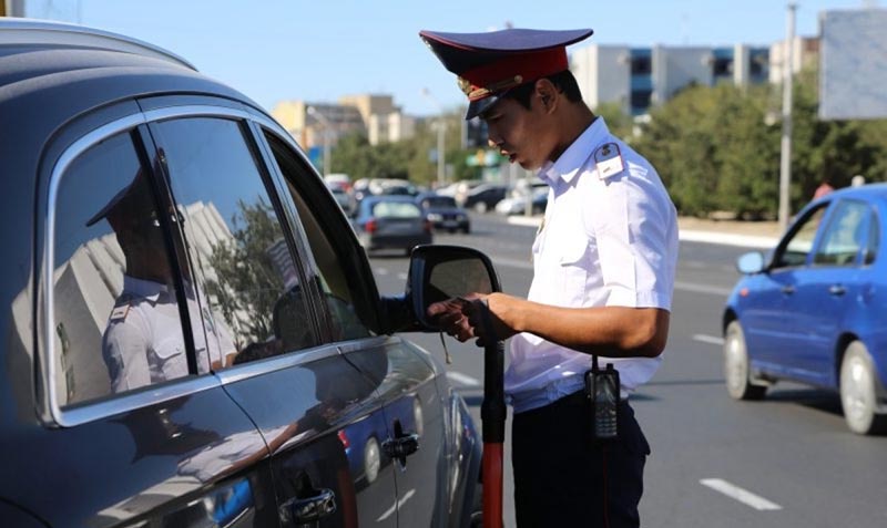 Нарушение правил дорожного движения в Казахстане